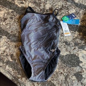 Competitive swimsuit